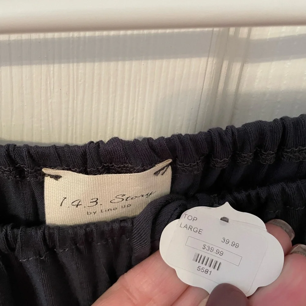 1.4.3 Story By Line Up in a slate blue - Picture 2 of 3